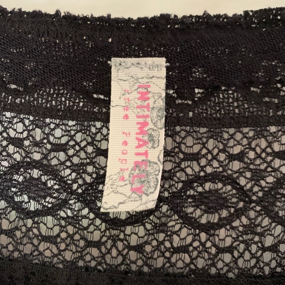 Intimately Free People black pucker lace cami/tank top - Picture 3 of 6